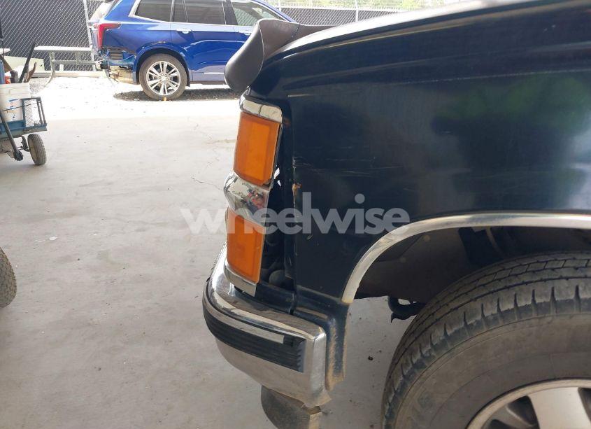 Photo 12 of 1997 Chevrolet C1500 FLEETSIDE (VIN 1GCEC19R5VE115630)