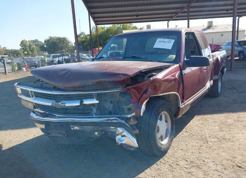 Photo 6 of 1996 Chevrolet Gmt-400 C1500 (VIN 1GCEC19R6TE217368)