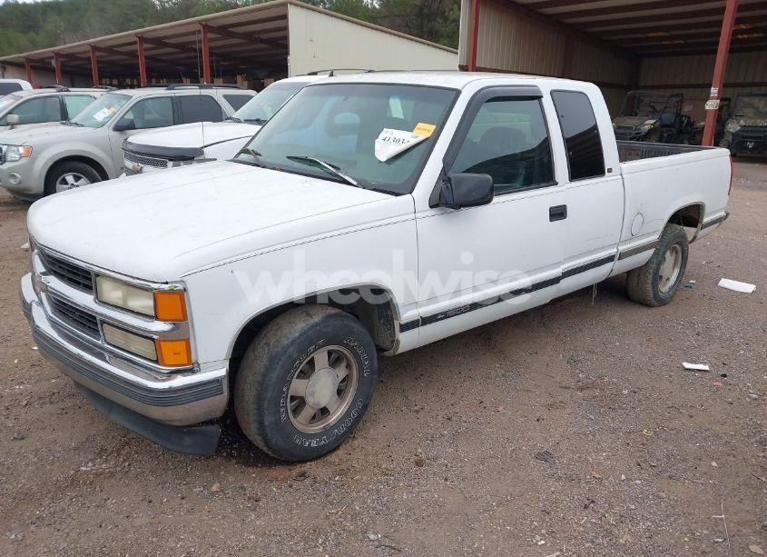 Photo 2 of 1997 Chevrolet C1500 FLEETSIDE (VIN 1GCEC19R8VE219044)