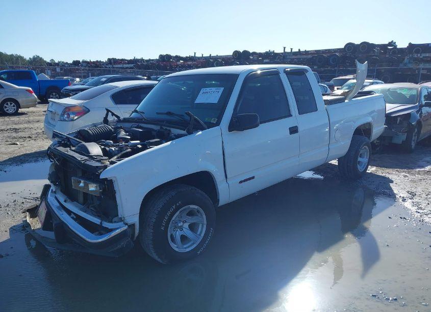 Photo 2 of 1997 Chevrolet C1500 FLEETSIDE (VIN 1GCEC19RXVE143116)