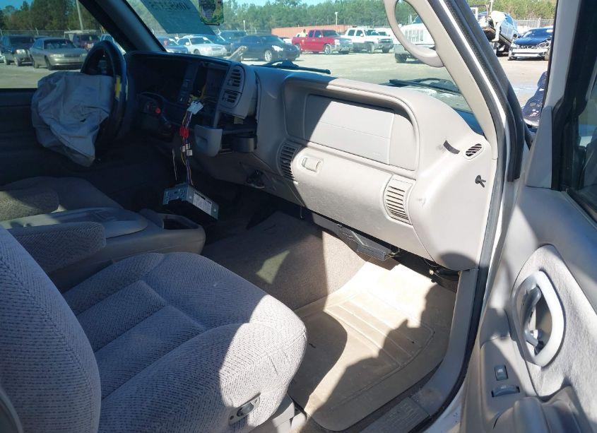 Photo 5 of 1997 Chevrolet C1500 FLEETSIDE (VIN 1GCEC19RXVE143116)