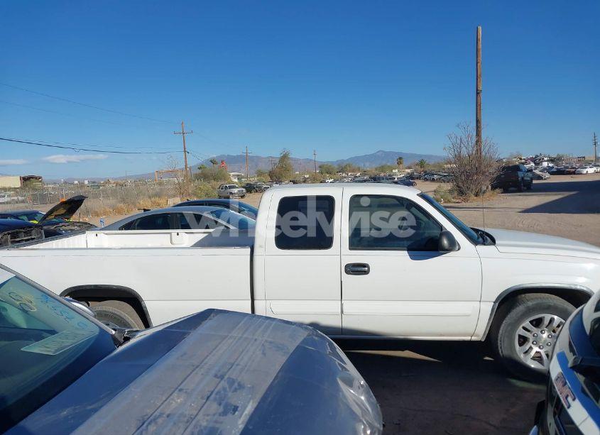 Photo 13 of 2004 Chevrolet Silverado 1500 LS (VIN 1GCEC19T04E144043)