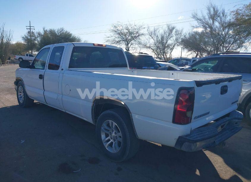 Photo 3 of 2004 Chevrolet Silverado 1500 LS (VIN 1GCEC19T04E144043)