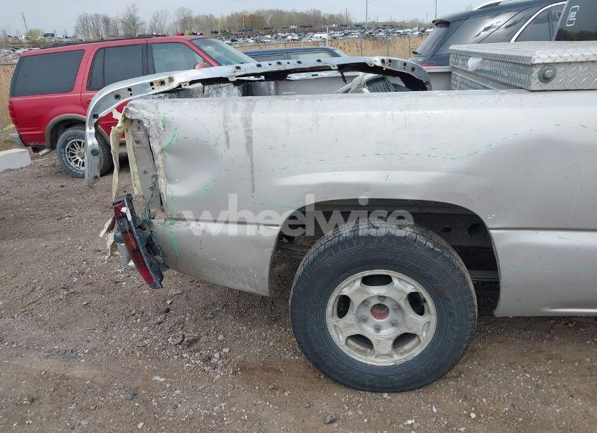 Photo 14 of 2004 Chevrolet Silverado 1500 LS (VIN 1GCEC19T04E388209)