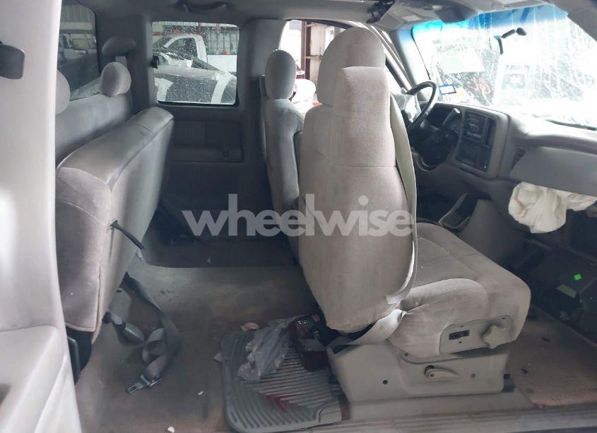 Photo 8 of 2000 Chevrolet Silverado 1500 LS (VIN 1GCEC19T0YZ115012)