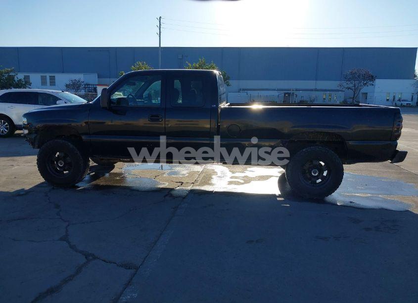 Photo 15 of 2001 Chevrolet Silverado 1500 LS (VIN 1GCEC19T11E299132)