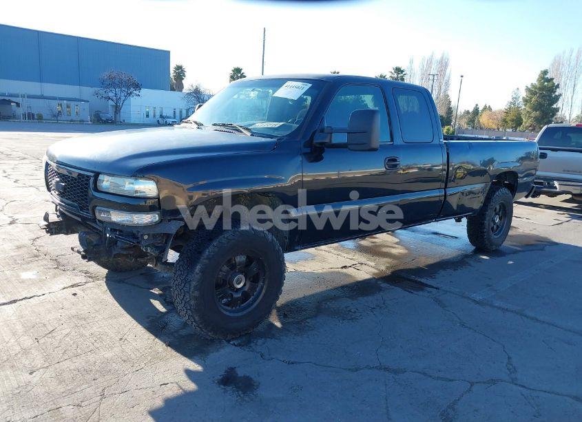 Photo 2 of 2001 Chevrolet Silverado 1500 LS (VIN 1GCEC19T11E299132)
