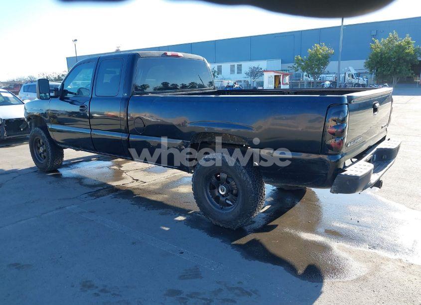 Photo 3 of 2001 Chevrolet Silverado 1500 LS (VIN 1GCEC19T11E299132)