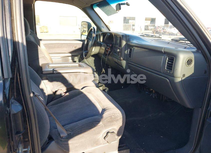 Photo 5 of 2001 Chevrolet Silverado 1500 LS (VIN 1GCEC19T11E299132)