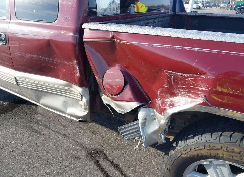 Photo 6 of 1999 Chevrolet Silverado 1500 LS (VIN 1GCEC19T1XZ151483)