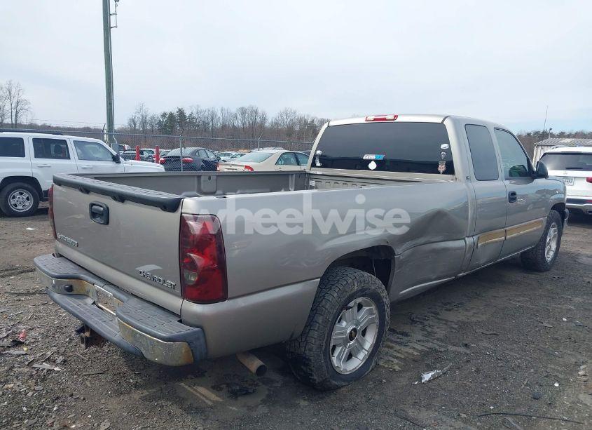 Photo 4 of 2003 Chevrolet Silverado 1500 LS (VIN 1GCEC19T23E285212)