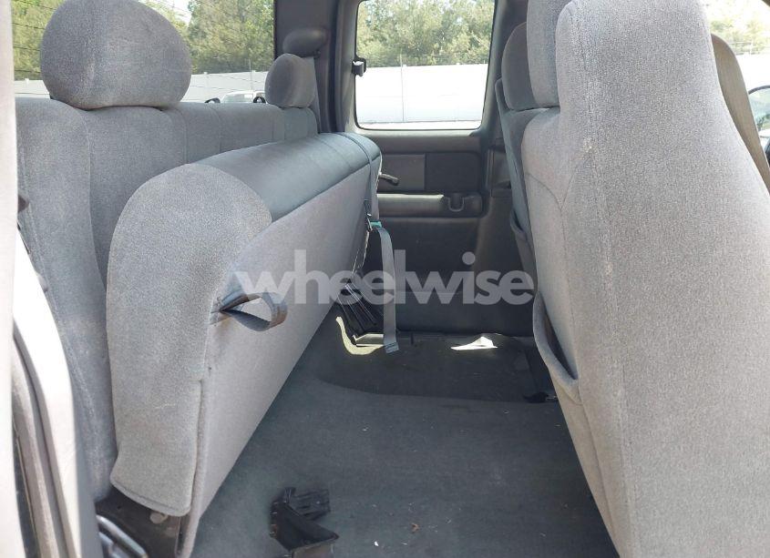 Photo 8 of 2004 Chevrolet Silverado 1500 LS (VIN 1GCEC19T24Z272454)