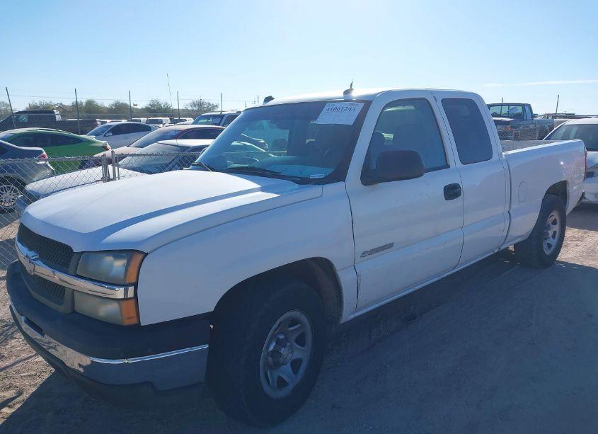 Photo 2 of 2005 Chevrolet Silverado 1500 LS (VIN 1GCEC19T35Z347213)