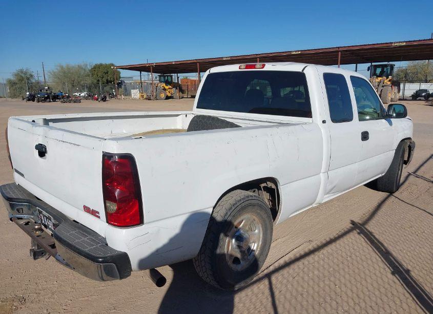 Photo 4 of 2005 Chevrolet Silverado 1500 LS (VIN 1GCEC19T35Z347213)