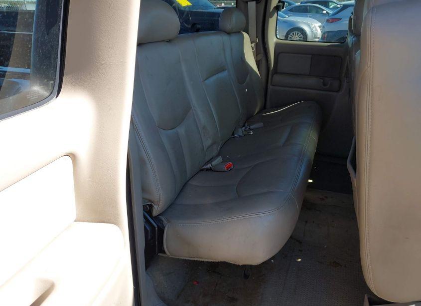 Photo 8 of 2004 Chevrolet Silverado 1500 LT (VIN 1GCEC19T54E398282)