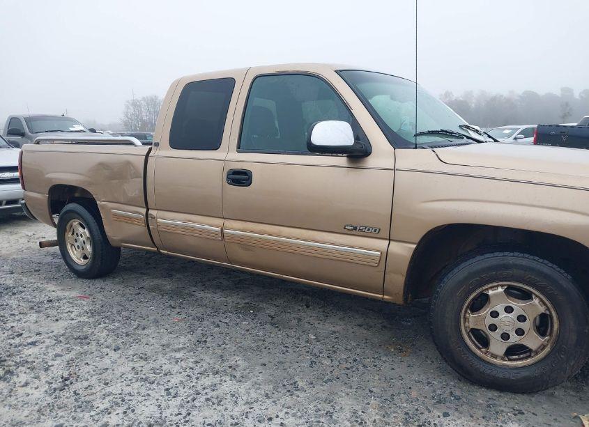 Photo 6 of 2000 Chevrolet Silverado 1500 LS (VIN 1GCEC19T5YZ306151)