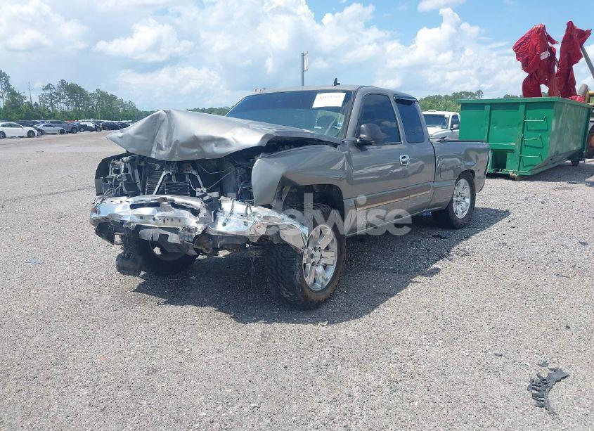 Photo 2 of 2006 Chevrolet Silverado 1500 LT2 (VIN 1GCEC19T66Z186521)