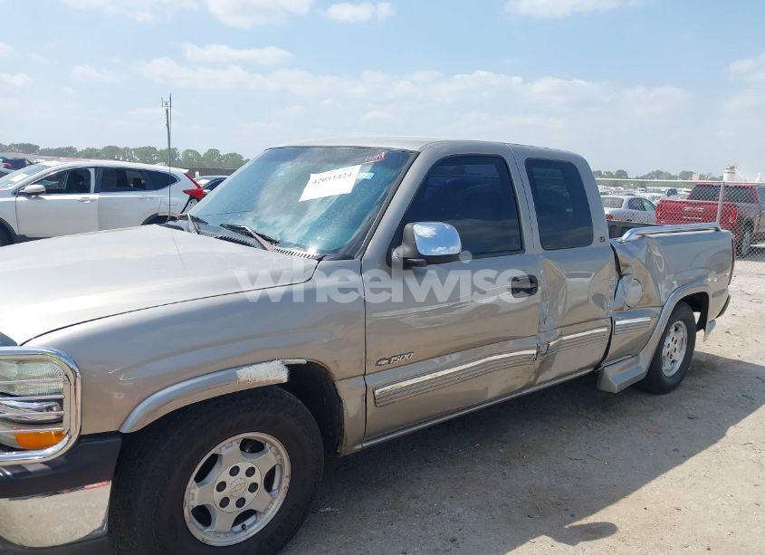Photo 6 of 2000 Chevrolet Silverado 1500 LT (VIN 1GCEC19T6YZ115175)