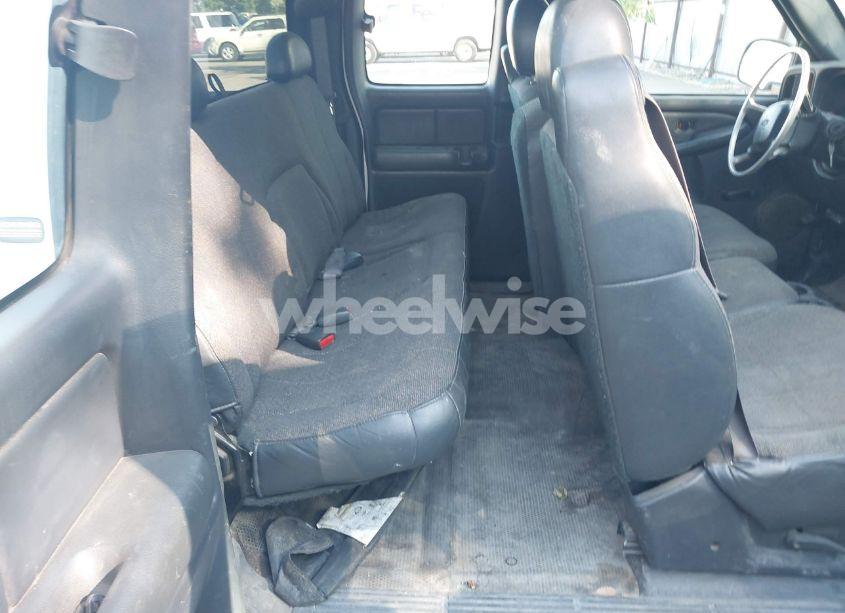 Photo 8 of 2001 Chevrolet Silverado 1500 (VIN 1GCEC19T71E281783)