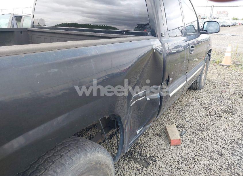 Photo 13 of 2004 Chevrolet Silverado C1500 (VIN 1GCEC19T74Z350324)