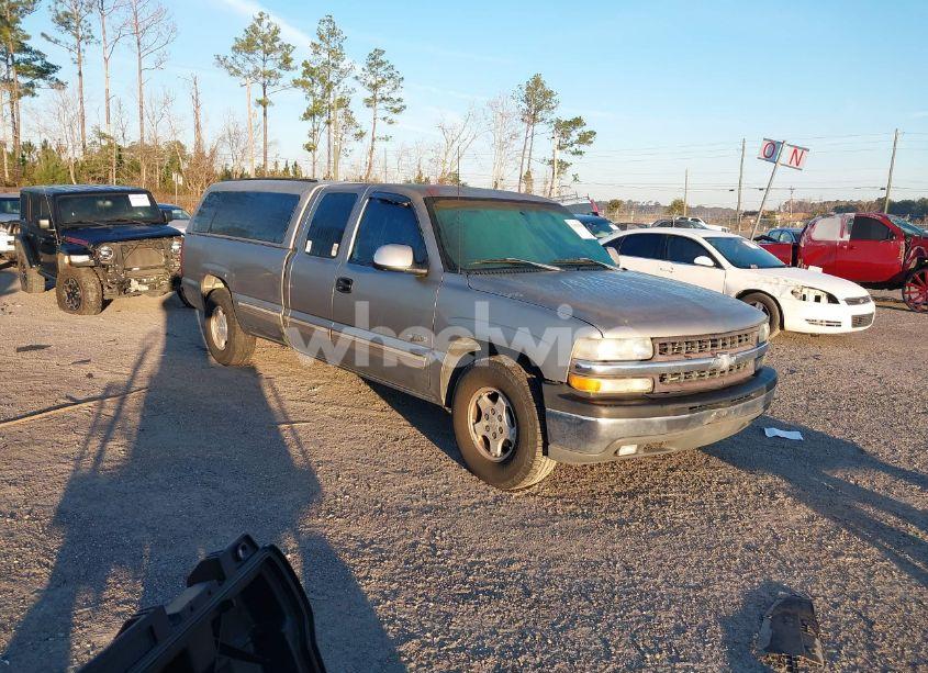 1999 Chevrolet Silverado 1500 LS (VIN 1GCEC19T7XE208969) main photo