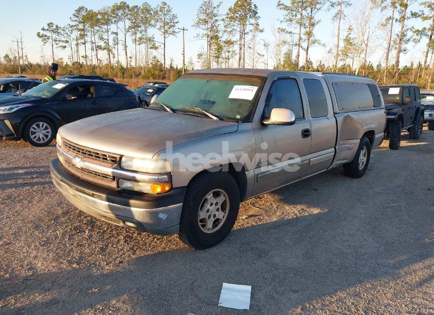 Photo 2 of 1999 Chevrolet Silverado 1500 LS (VIN 1GCEC19T7XE208969)