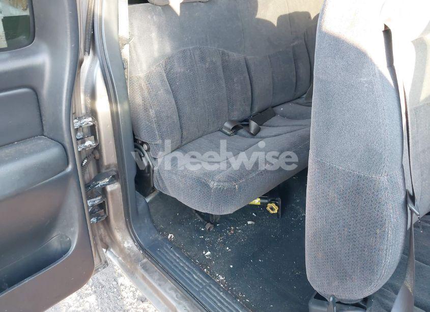 Photo 8 of 1999 Chevrolet Silverado 1500 LS (VIN 1GCEC19T7XE208969)