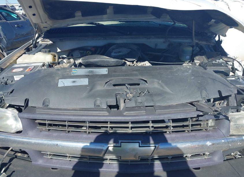 Photo 10 of 2002 Chevrolet Silverado 1500 (VIN 1GCEC19T82E127729)