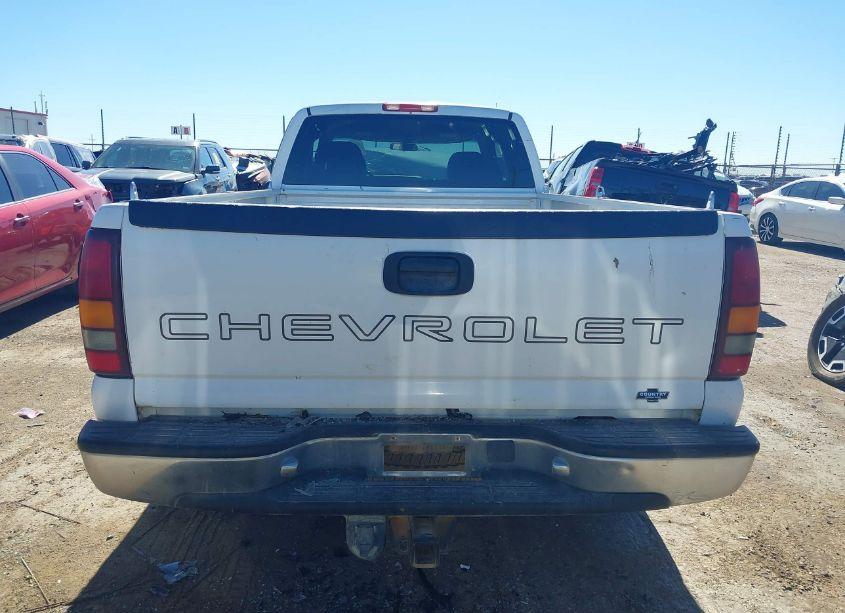 Photo 16 of 2002 Chevrolet Silverado 1500 (VIN 1GCEC19T82E127729)