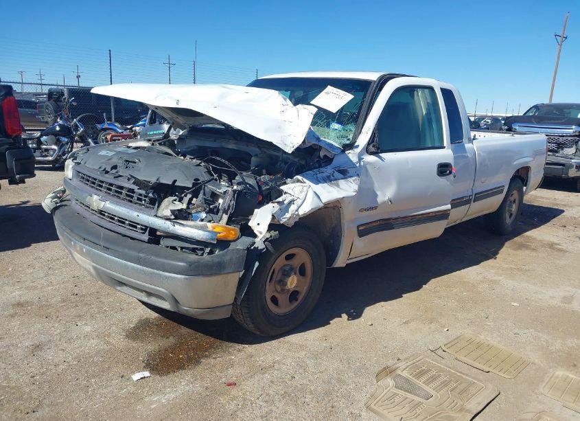 Photo 2 of 2002 Chevrolet Silverado 1500 (VIN 1GCEC19T82E127729)