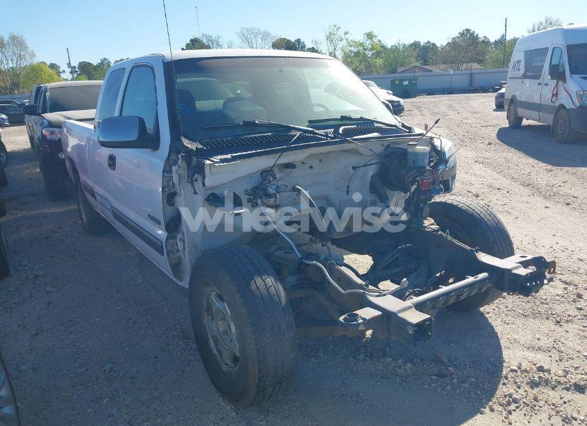2000 Chevrolet Silverado 1500 LS (VIN 1GCEC19T8YZ221434) main photo