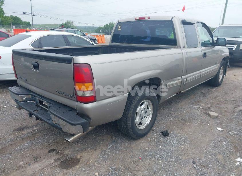 Photo 4 of 2000 Chevrolet Silverado 1500 LS (VIN 1GCEC19T8YZ274568)