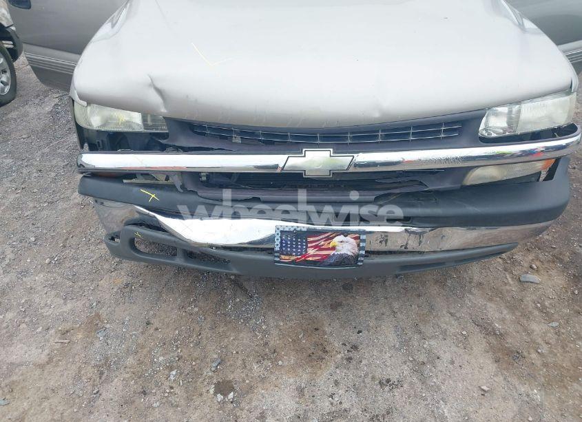 Photo 6 of 2000 Chevrolet Silverado 1500 LS (VIN 1GCEC19T8YZ274568)