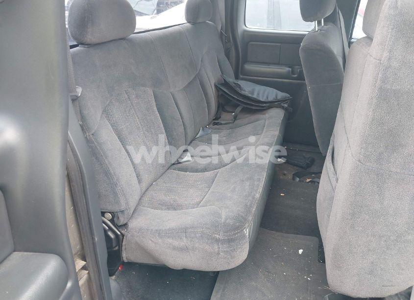 Photo 8 of 2000 Chevrolet Silverado 1500 LS (VIN 1GCEC19T8YZ274568)