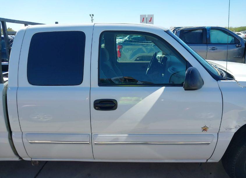 Photo 14 of 2003 Chevrolet Silverado 1500 LS (VIN 1GCEC19T93Z120590)