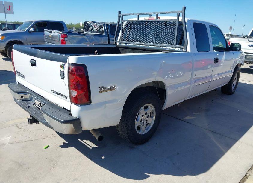 Photo 4 of 2003 Chevrolet Silverado 1500 LS (VIN 1GCEC19T93Z120590)