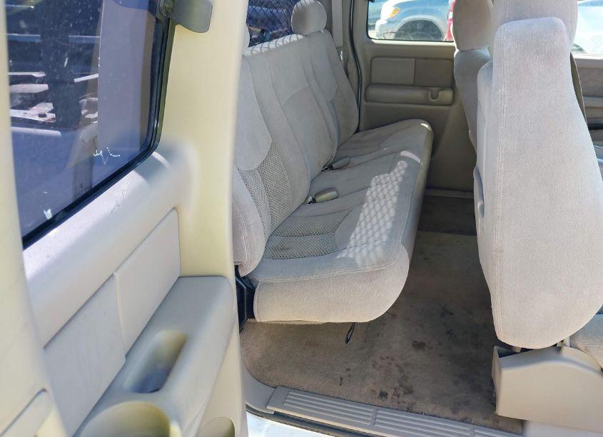 Photo 8 of 2003 Chevrolet Silverado 1500 LS (VIN 1GCEC19T93Z120590)