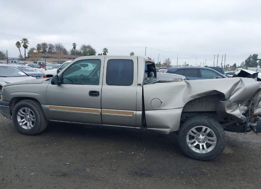 Photo 15 of 2003 Chevrolet Silverado 1500 LS (VIN 1GCEC19TX3Z280431)