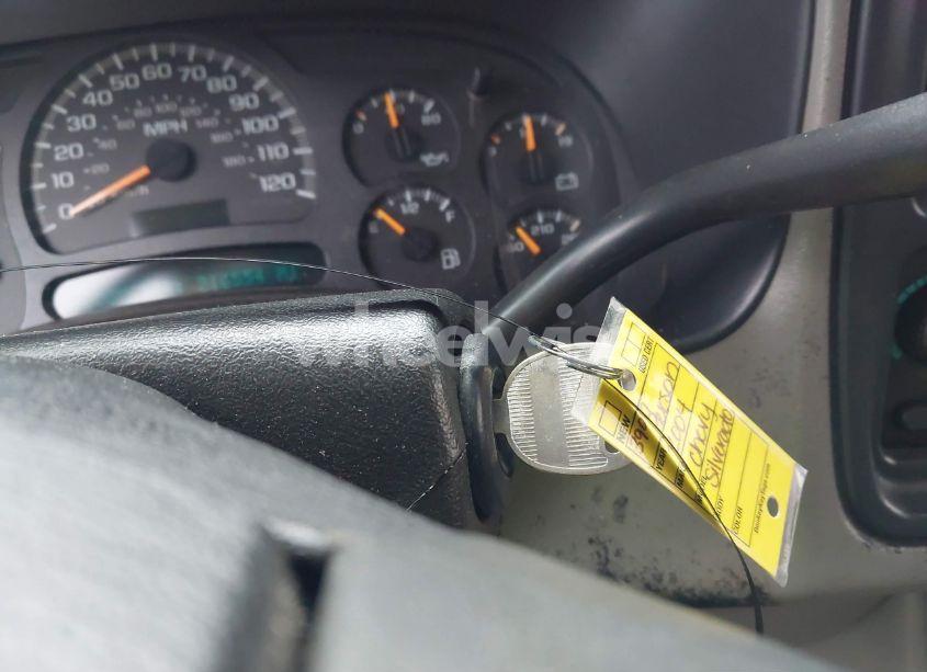 Photo 11 of 2004 Chevrolet Silverado 1500 LT (VIN 1GCEC19TX4Z316927)