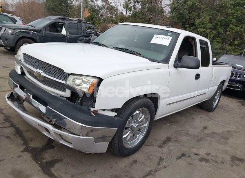 Photo 2 of 2004 Chevrolet Silverado 1500 LT (VIN 1GCEC19TX4Z316927)