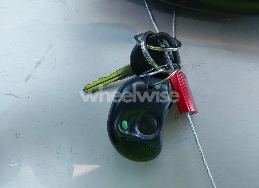 Photo 11 of 2000 Chevrolet Silverado 1500 LS (VIN 1GCEC19TXYZ179798)