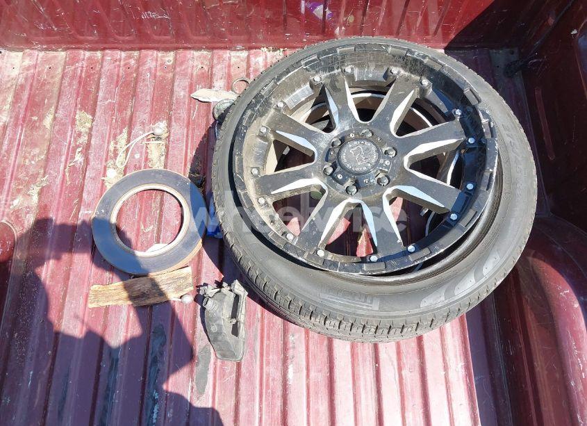 Photo 12 of 2000 Chevrolet Silverado 1500 LS (VIN 1GCEC19TXYZ179798)