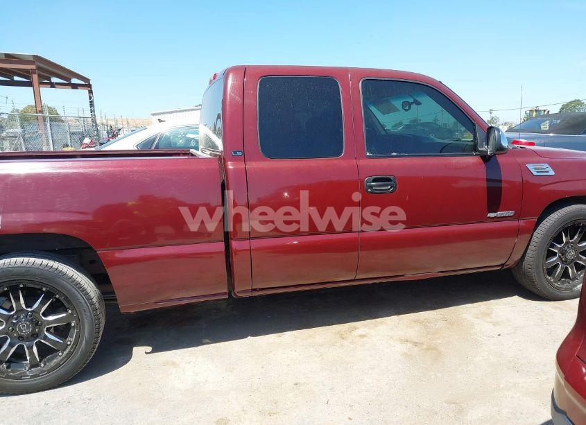 Photo 14 of 2000 Chevrolet Silverado 1500 LS (VIN 1GCEC19TXYZ179798)