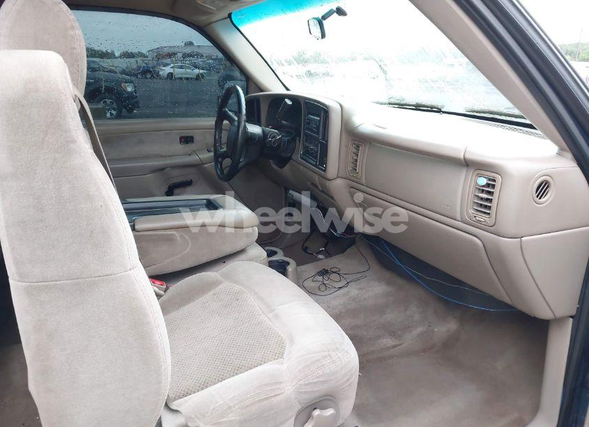 Photo 5 of 2002 Chevrolet Silverado 1500 LS (VIN 1GCEC19V02Z213790)