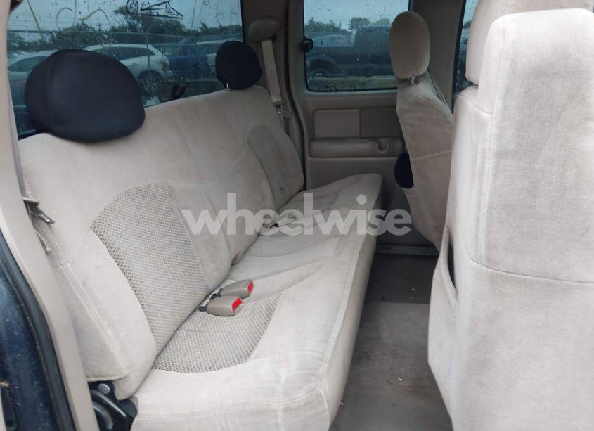 Photo 8 of 2002 Chevrolet Silverado 1500 LS (VIN 1GCEC19V02Z213790)