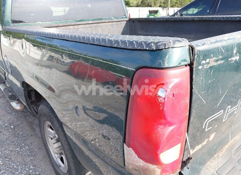 Photo 12 of 2003 Chevrolet Silverado 1500 (VIN 1GCEC19V03Z316998)