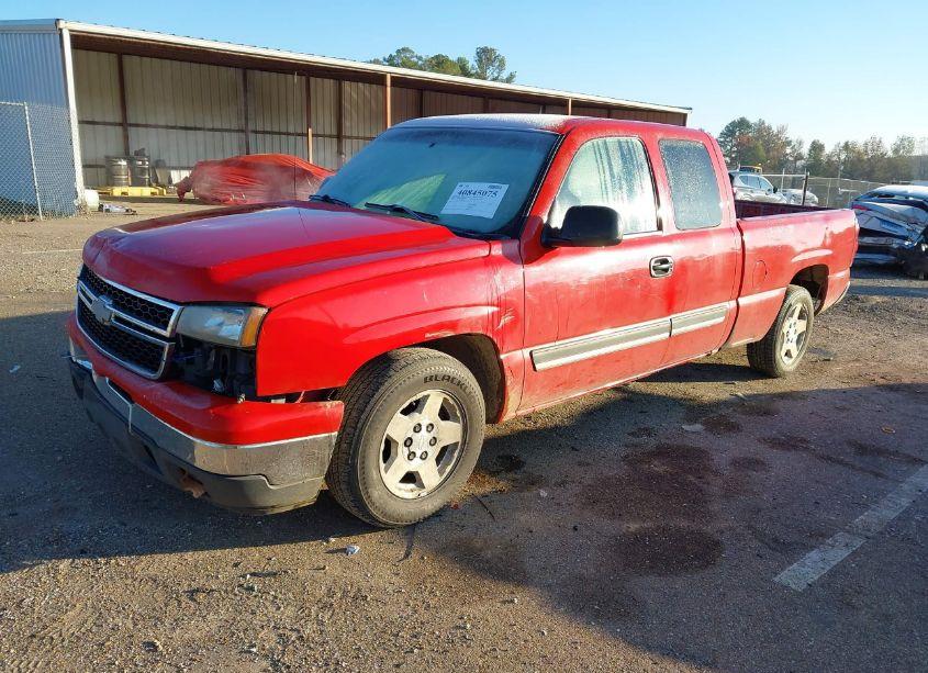 Photo 2 of 2006 Chevrolet Silverado 1500 LT1 (VIN 1GCEC19V06Z140166)