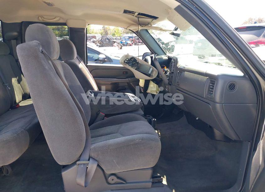 Photo 5 of 2006 Chevrolet Silverado 1500 LT1 (VIN 1GCEC19V06Z206831)