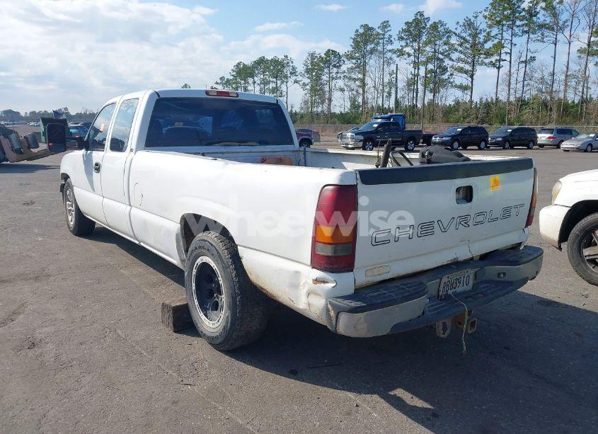Photo 3 of 2002 Chevrolet Silverado 1500 (VIN 1GCEC19V12E302095)