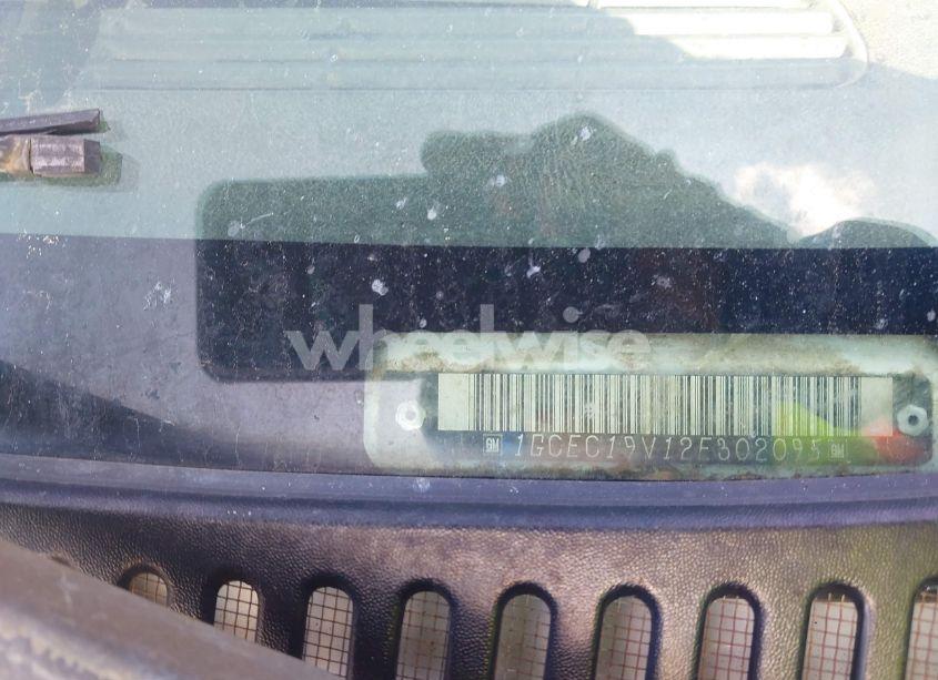 Photo 9 of 2002 Chevrolet Silverado 1500 (VIN 1GCEC19V12E302095)